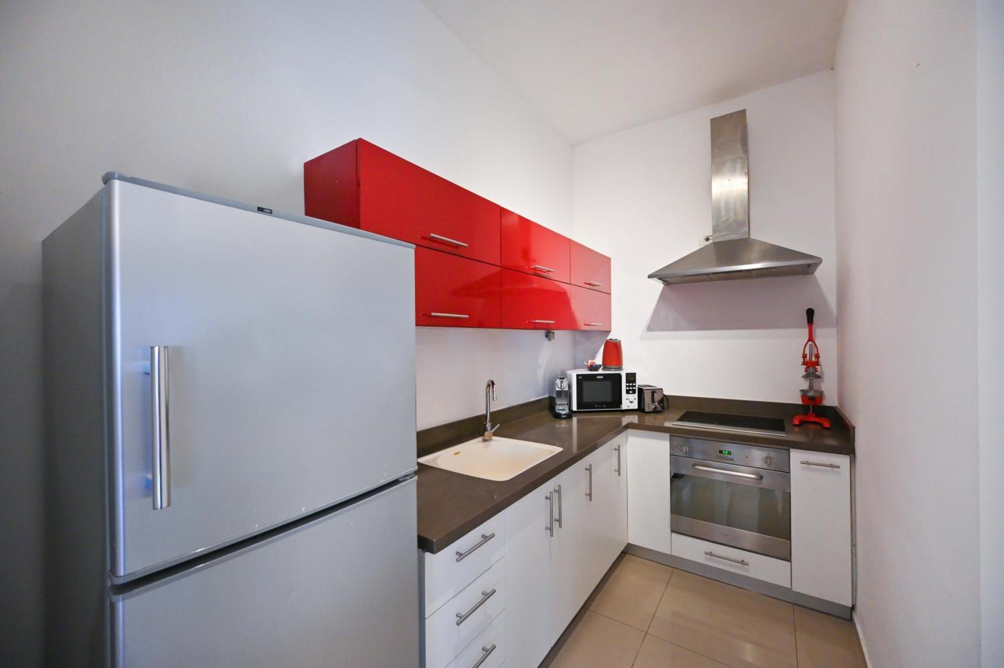 Nice 2Br Near Gordon Beach By Holyguest Tel Aviv Luaran gambar
